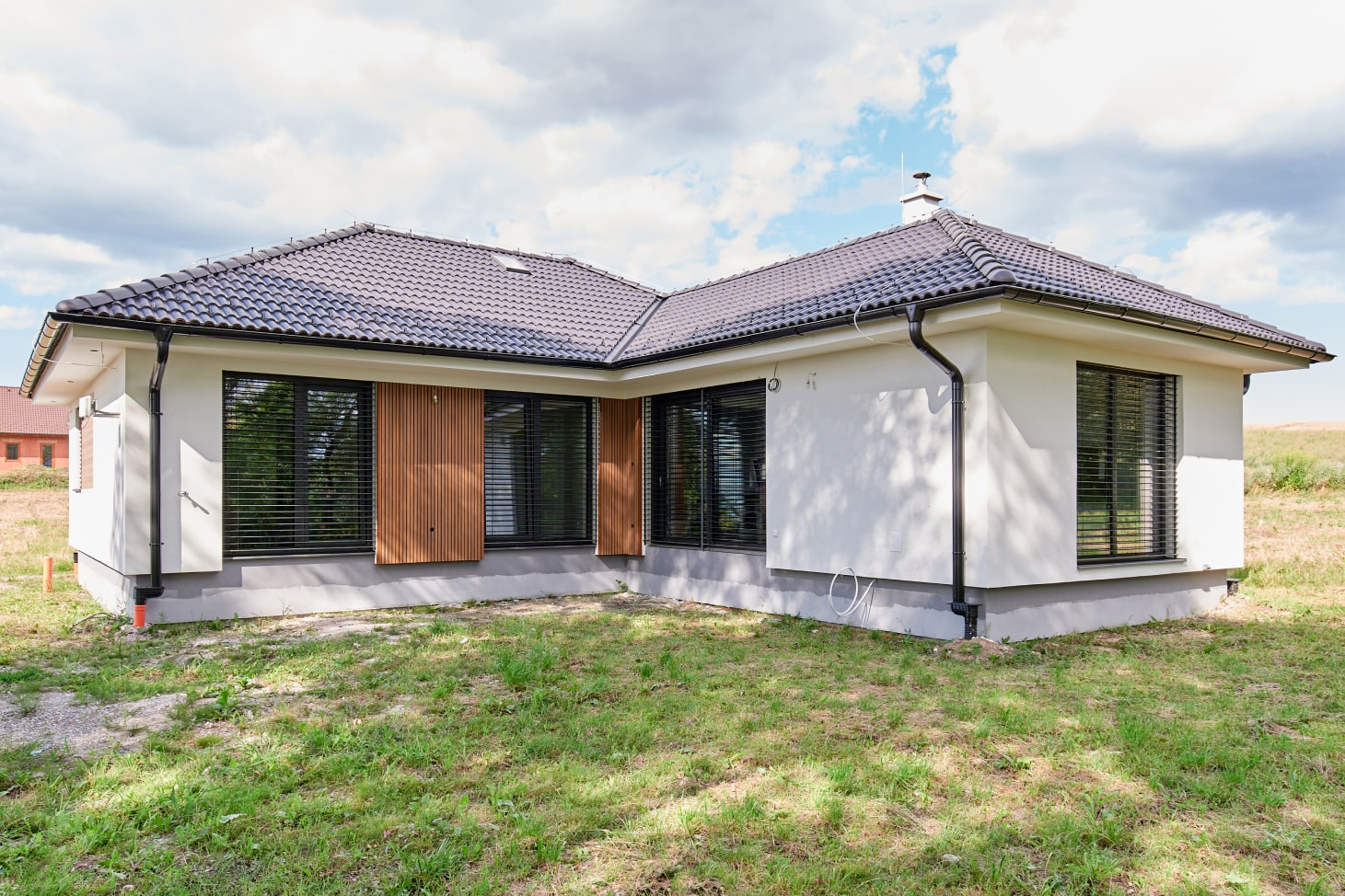 rodinny_dom_z_ytongu_a_na_kluc_vratane_interieru_so_zastavanou_plochou_140_m2_uvod